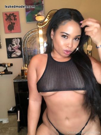 Spyda Nakenläckor OnlyFans Foto 4