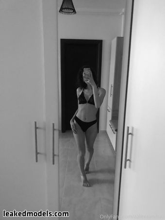 Aalexaandraa